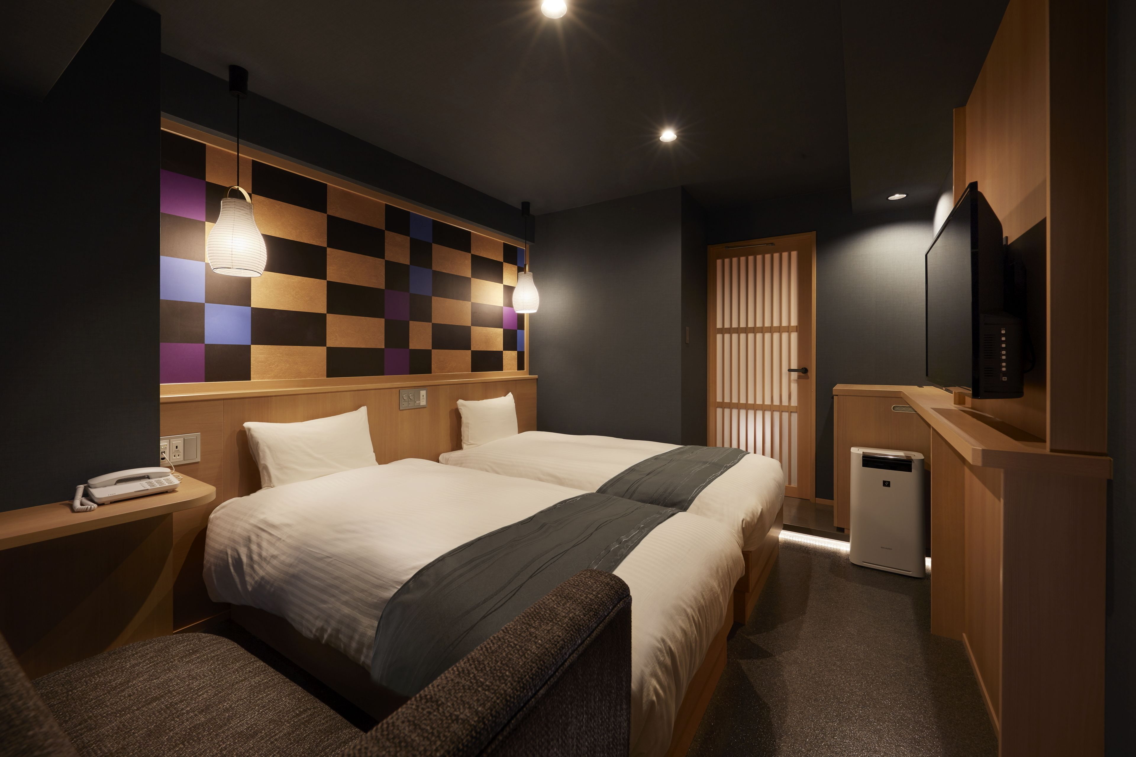 [Non-Smoking] Standard Twin Room/Bath | Down duvets, desk, iron/ironing board, free WiFi