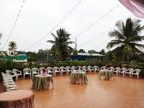 Garden - Hotel Raviraj (Pune)