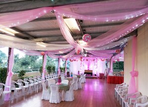Outdoor wedding area - Hotel Raviraj (Pune)