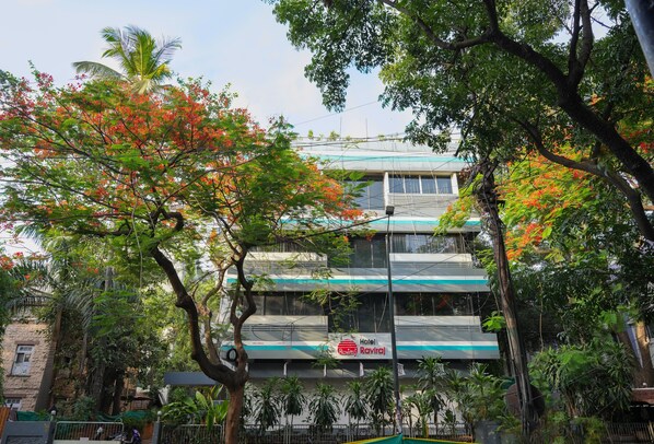 Front of property - Hotel Raviraj (Pune)