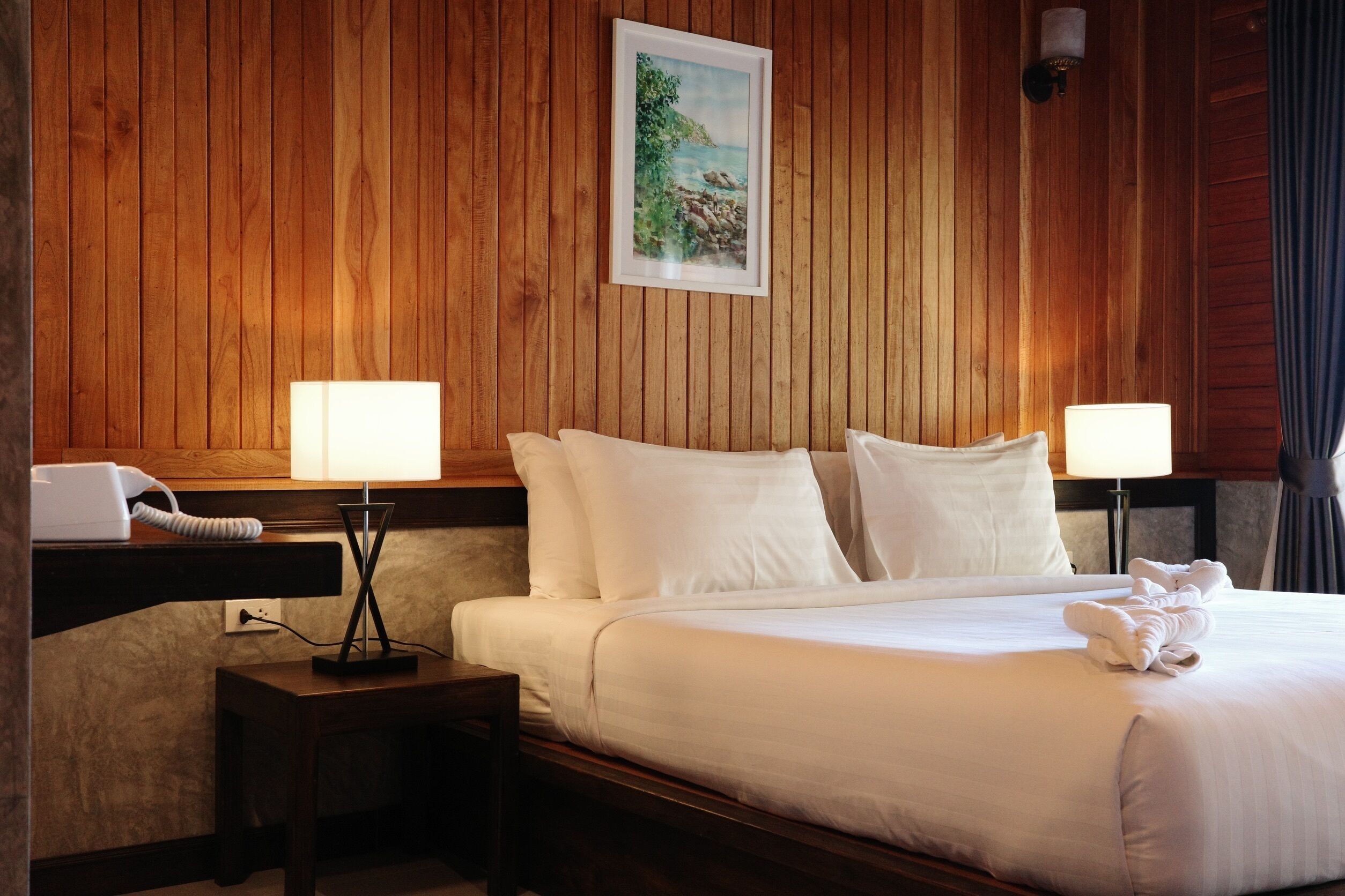 Family Seafront, 2 bedrooms (Free pick up and dop off at Mae Haad Pier) | Free WiFi, bed sheets