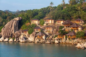 Superior Room (Free pick up and dop off at Mae Haad) | Living area - Koh Tao Relax Freedom Beach Resort (Koh Tao)