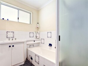 Ferienhaus, 3 Schlafzimmer | Badezimmer
