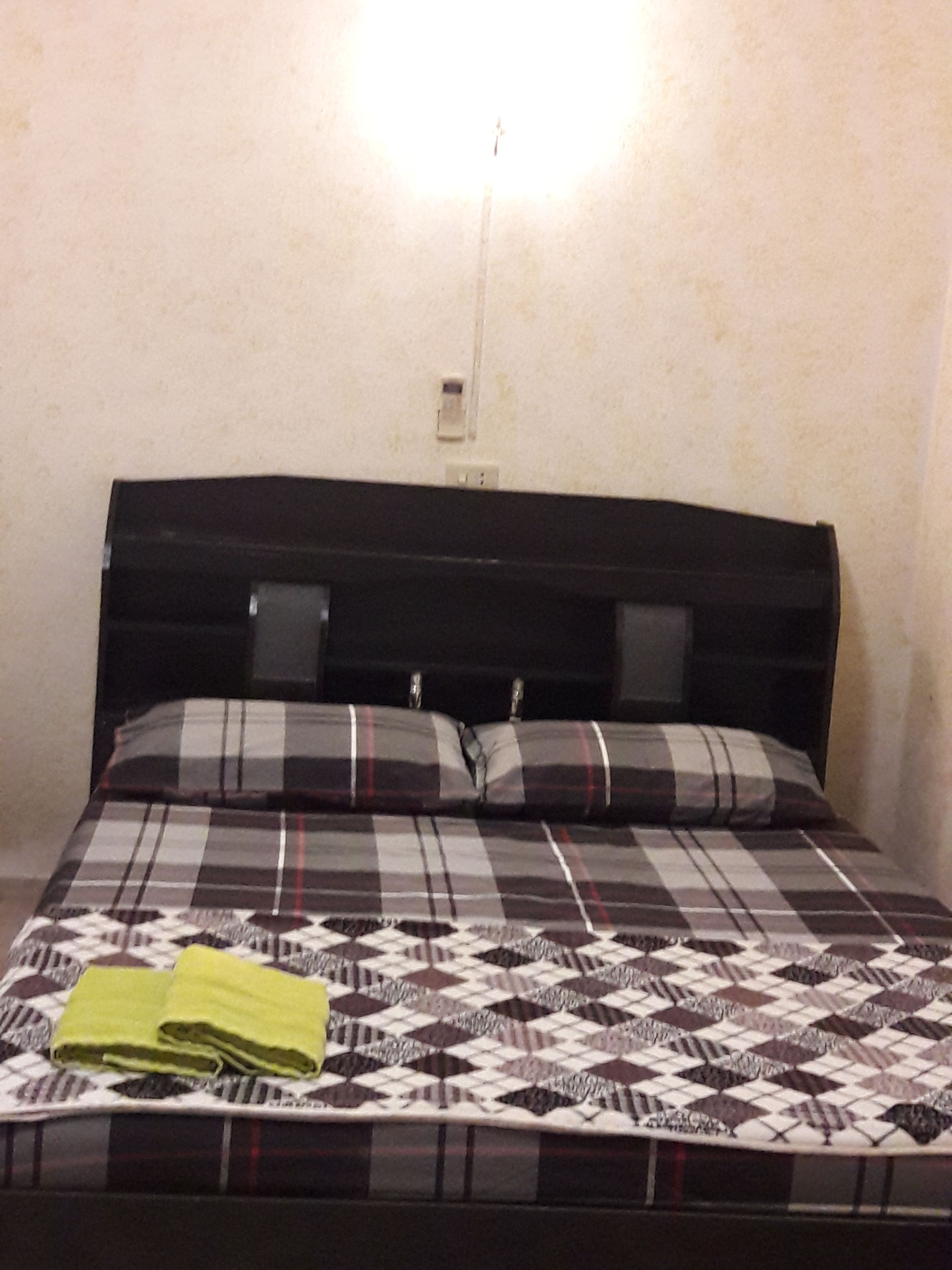 standard double room - no tv | free wifi, bed sheets