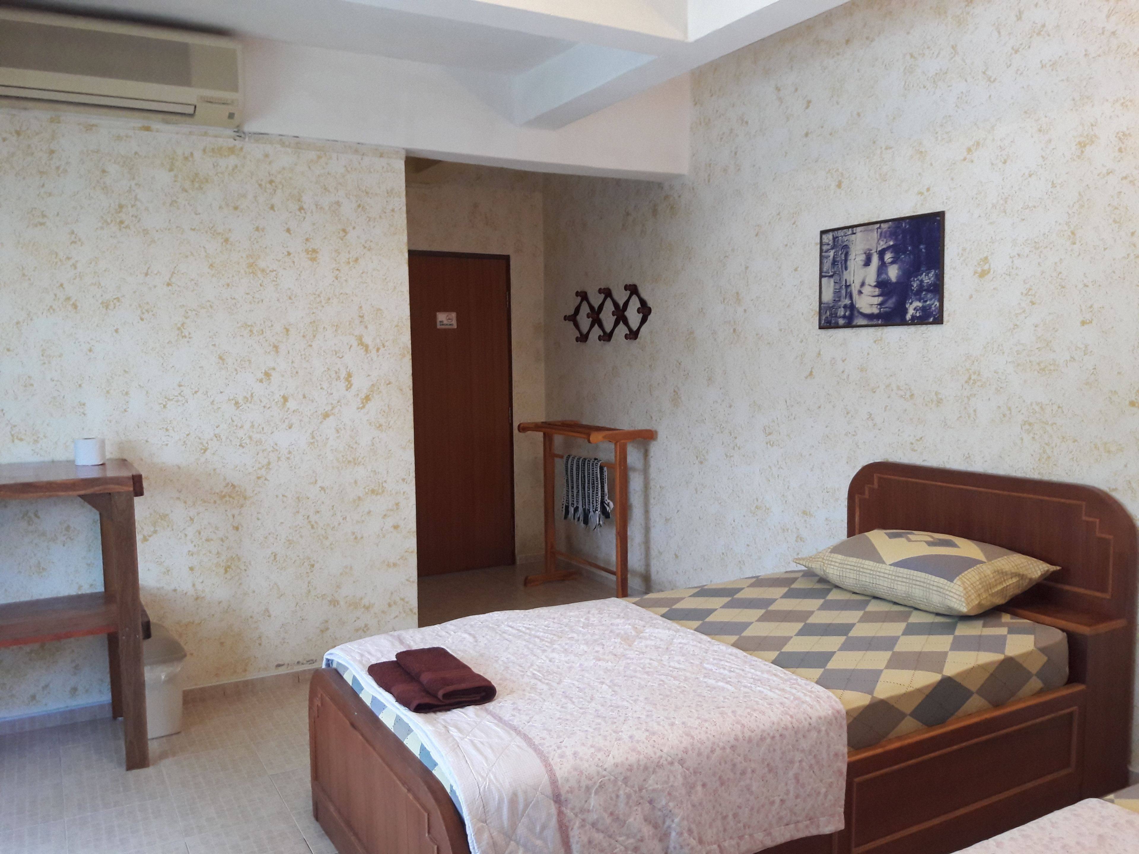 superior twin room | free wifi, bed sheets