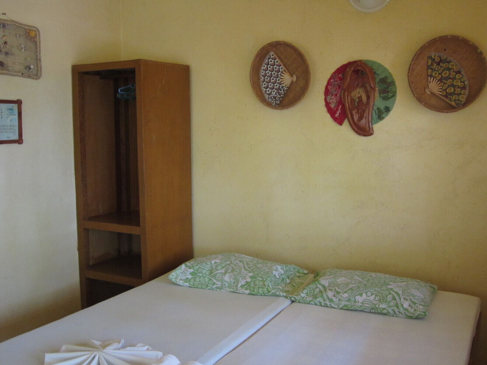 in-room safe, desk, free wifi, bed sheets