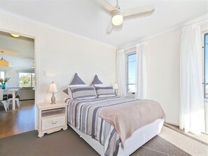 Huis, 4 slaapkamers | 4 slaapkamers, een strijkplank/strijkijzer, gratis wifi, beddengoed