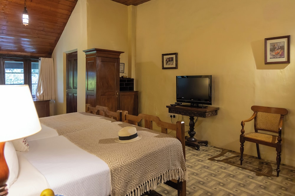 Ferncliff Bungalow by null