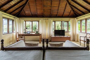 Quarto casal superior | 1 quarto, roupas de cama premium, cofres nos quartos