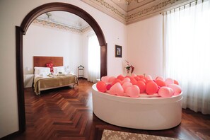 Grand Suite | Minibar, in-room safe, desk, laptop workspace - Barone Liberty & Luxury SPA-Boutique Hotel (Gallipoli)