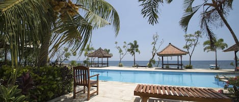 Piscine extérieure