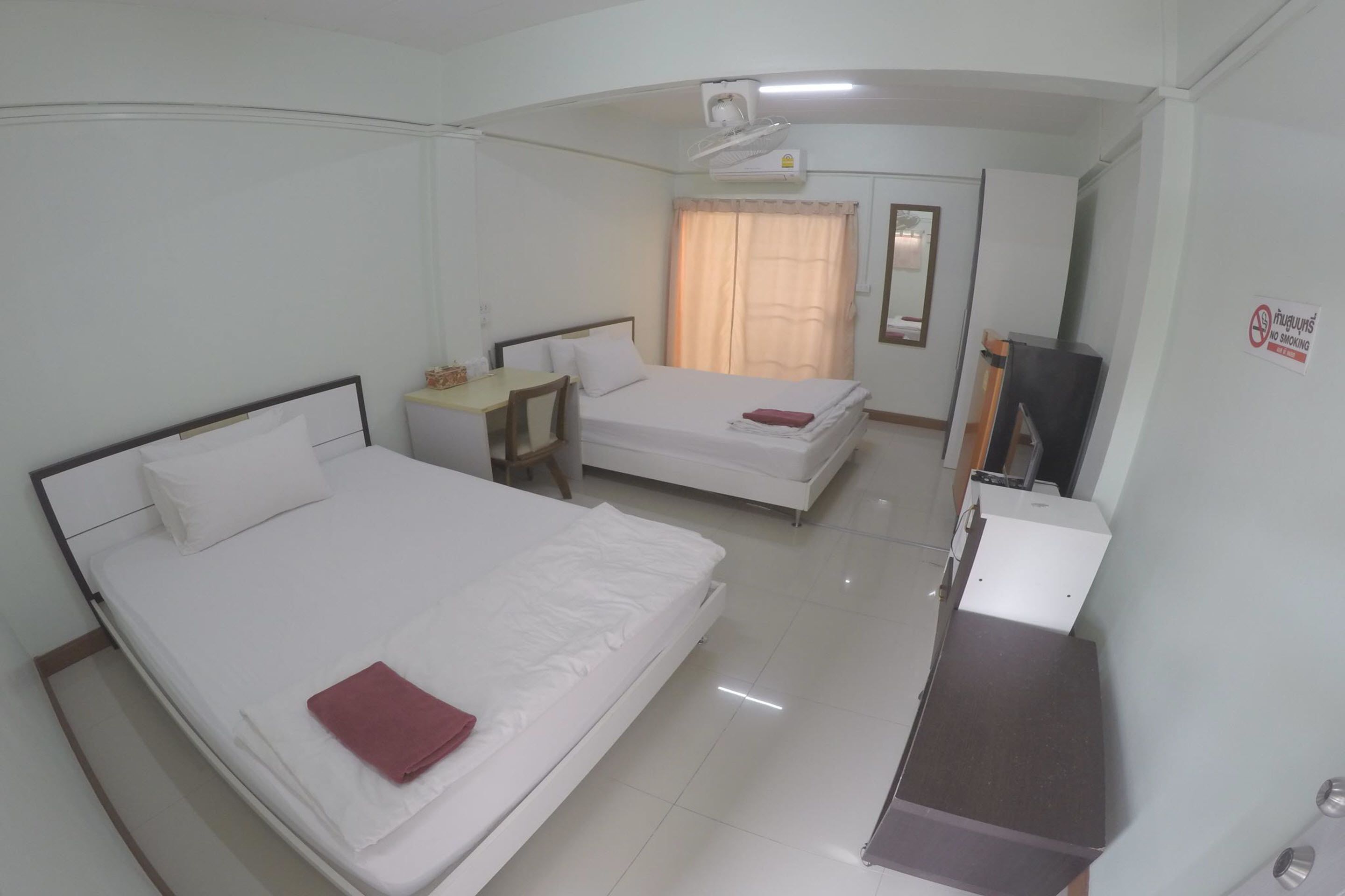 Standard Twin Room | Free WiFi