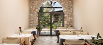 Talos Hotel Apartments