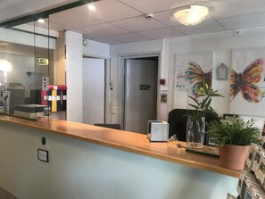 Reception - Linne Hostel (Gothenburg)