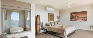 Vila, 3 quartos, piscina particular | 3 quartos, cofres nos quartos, escrivaninha
