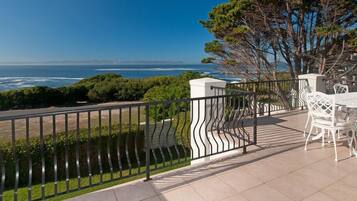 Villa, 5 Bedrooms | View from room