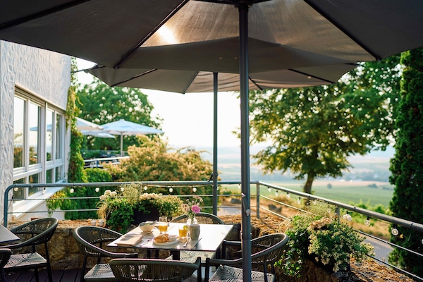 Sarapan (EUR 11 seorang)