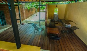 Interior - Mankada Resort (Nuwaragam Palatha Central)