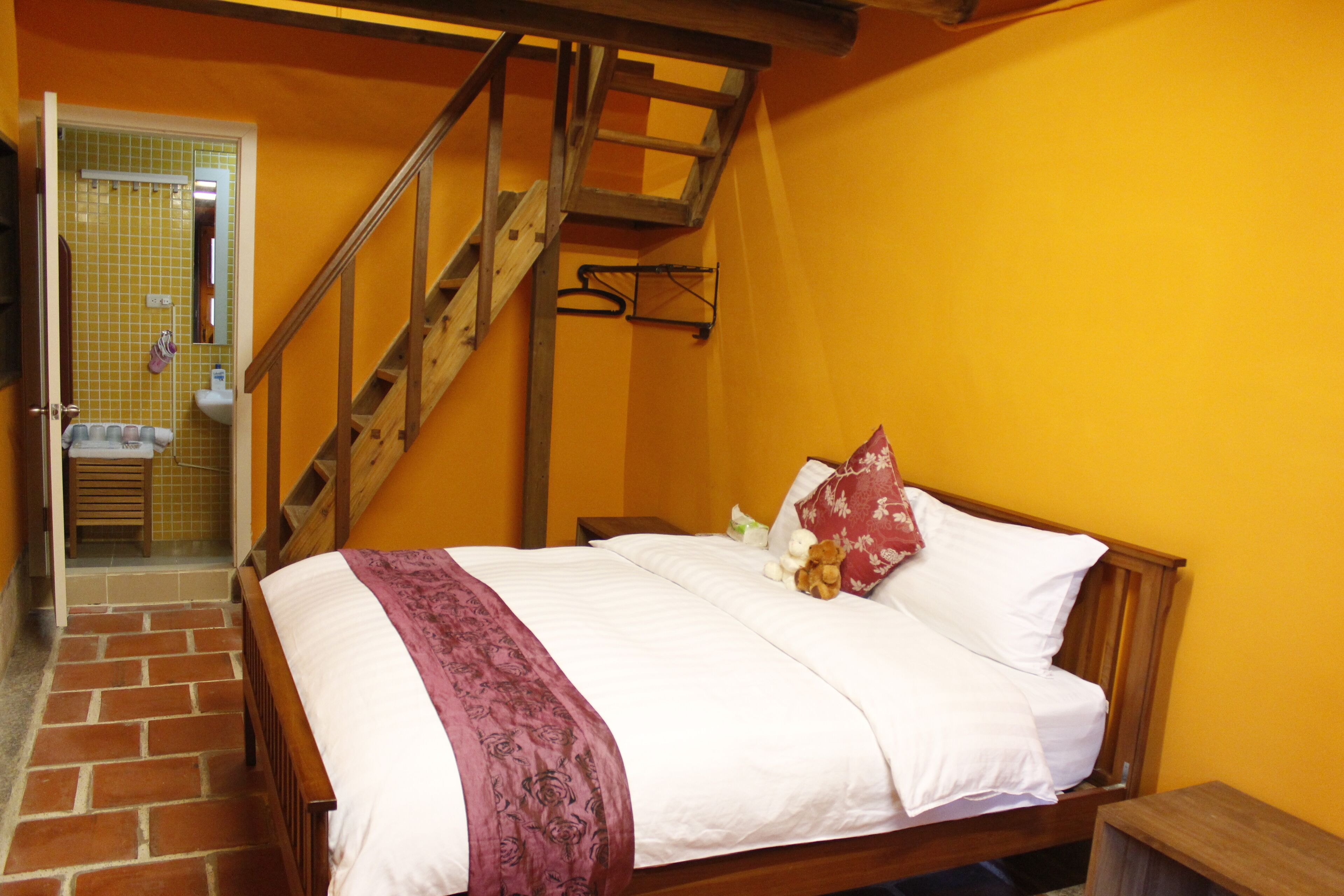 Escritorio y wifi gratis 