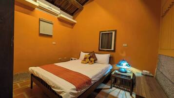 Luxury Double Room (VIP) | Desk, free WiFi