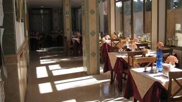 Spécialités Cuisine méditerranéenne