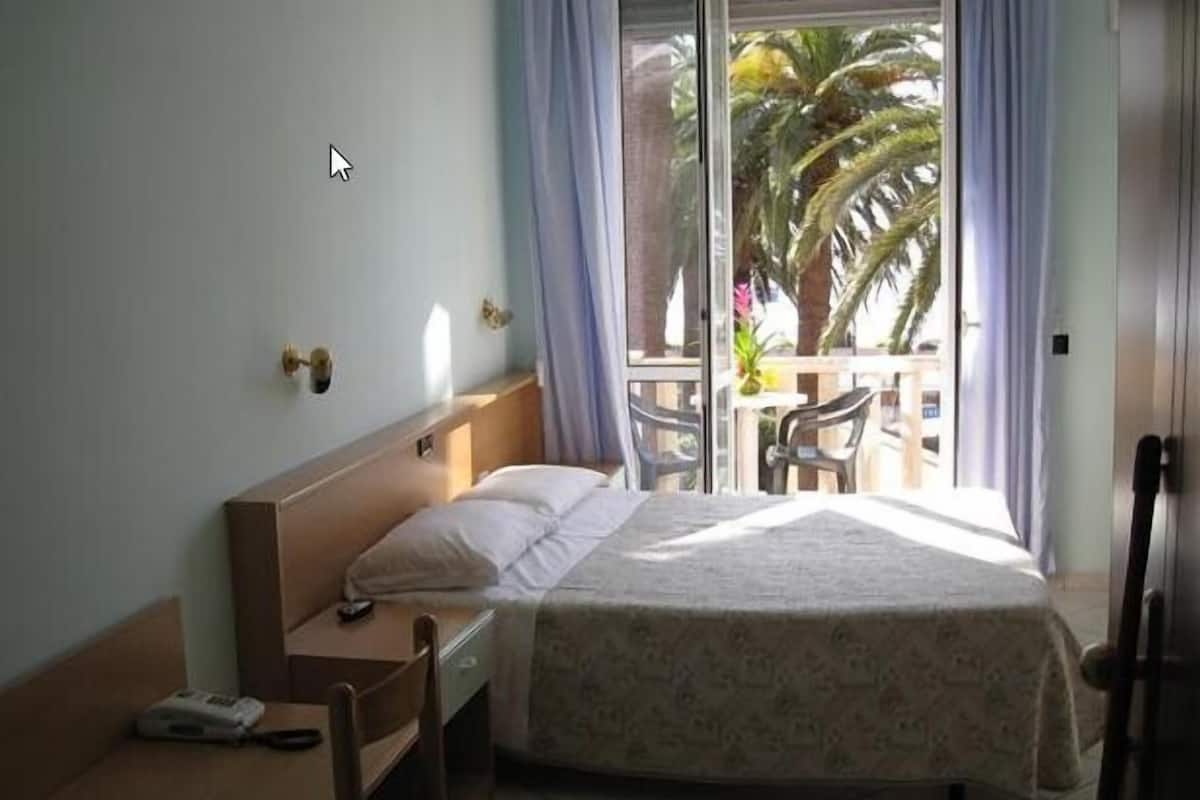 Double Room, Balcony | In-room safe, desk, cribs (surcharge), WiFi (free)