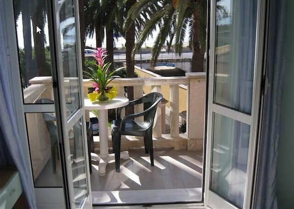 Chambre Double, balcon | Terrasse/Patio