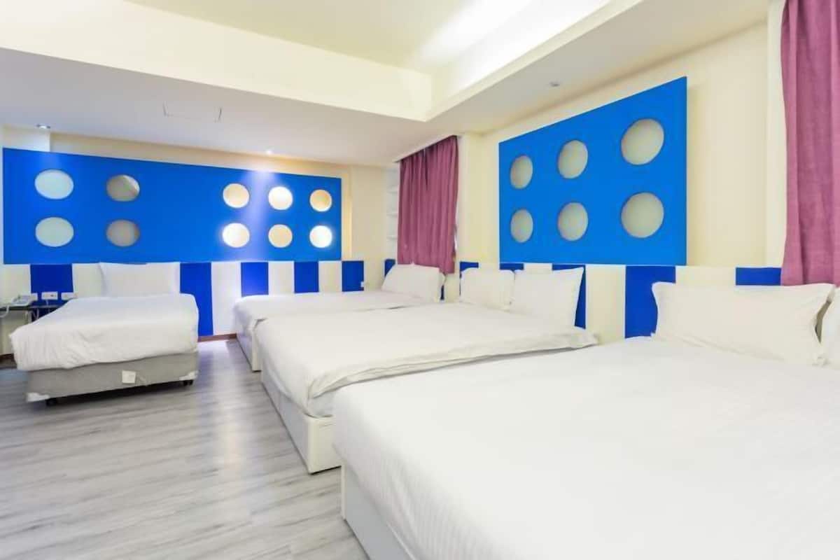 Desk, blackout drapes, soundproofing, free WiFi