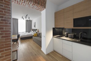 Standard Studio | Private kitchenette | Fridge, microwave, oven, stovetop - BC 29 Residence (Kraków)