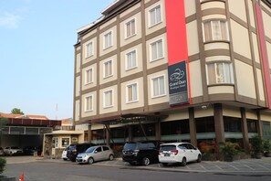 Front of property - Grand Dian Boutique Hotel (North Cirebon)