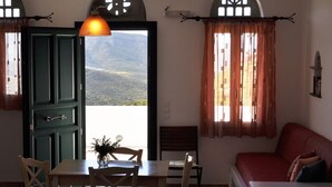 Unclassified image, 3 of 41, button - Astrokaktos (Tinos)