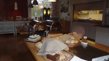 Desayuno buffet incluido todos los días