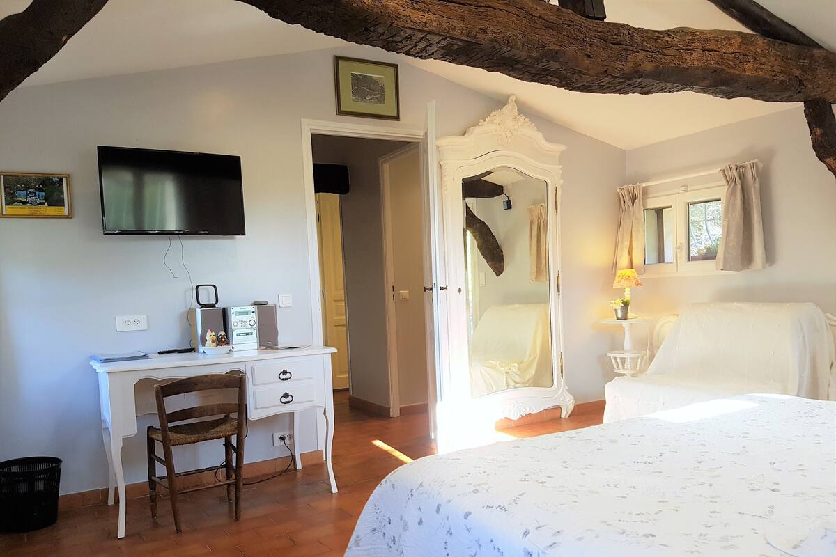 Dobbeltrom, eget bad (La chambre des Vignes)