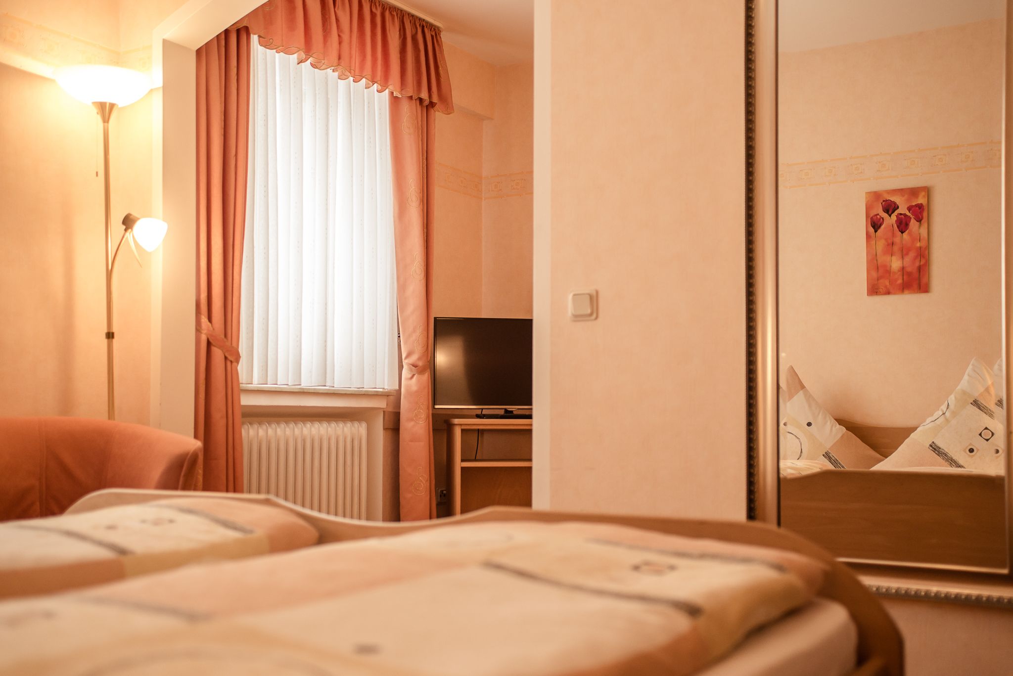 ห้องคอมฟอร์ท (C) | เครื่องนอนระดับพรีเมียม, Wi-Fi ฟรี, ผ้าปูที่นอน