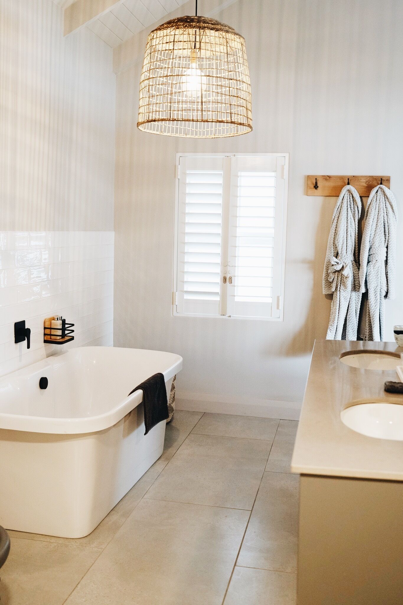 Deluxe Suite, 1 Bedroom, Ensuite, Sea View | Bathroom