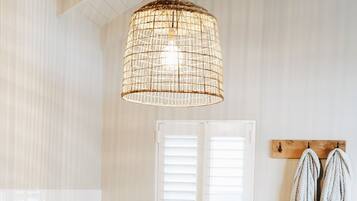 Deluxe Suite, 1 Bedroom, Ensuite, Sea View | Bathroom | Separate bathtub and shower, bathrobes, towels