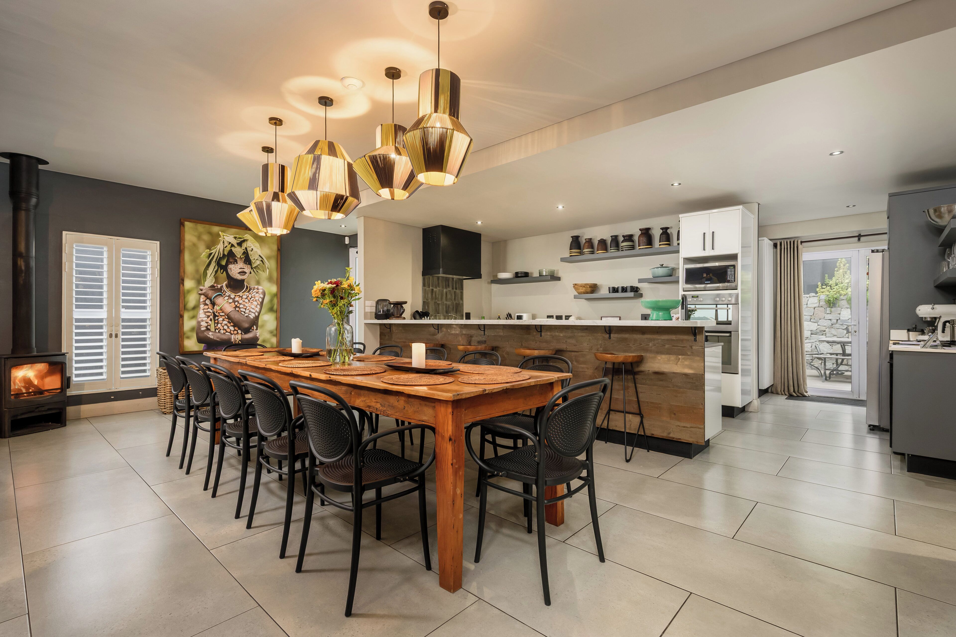 ثلاجة، ميكروويف، فرن، موقد طهي مسطح