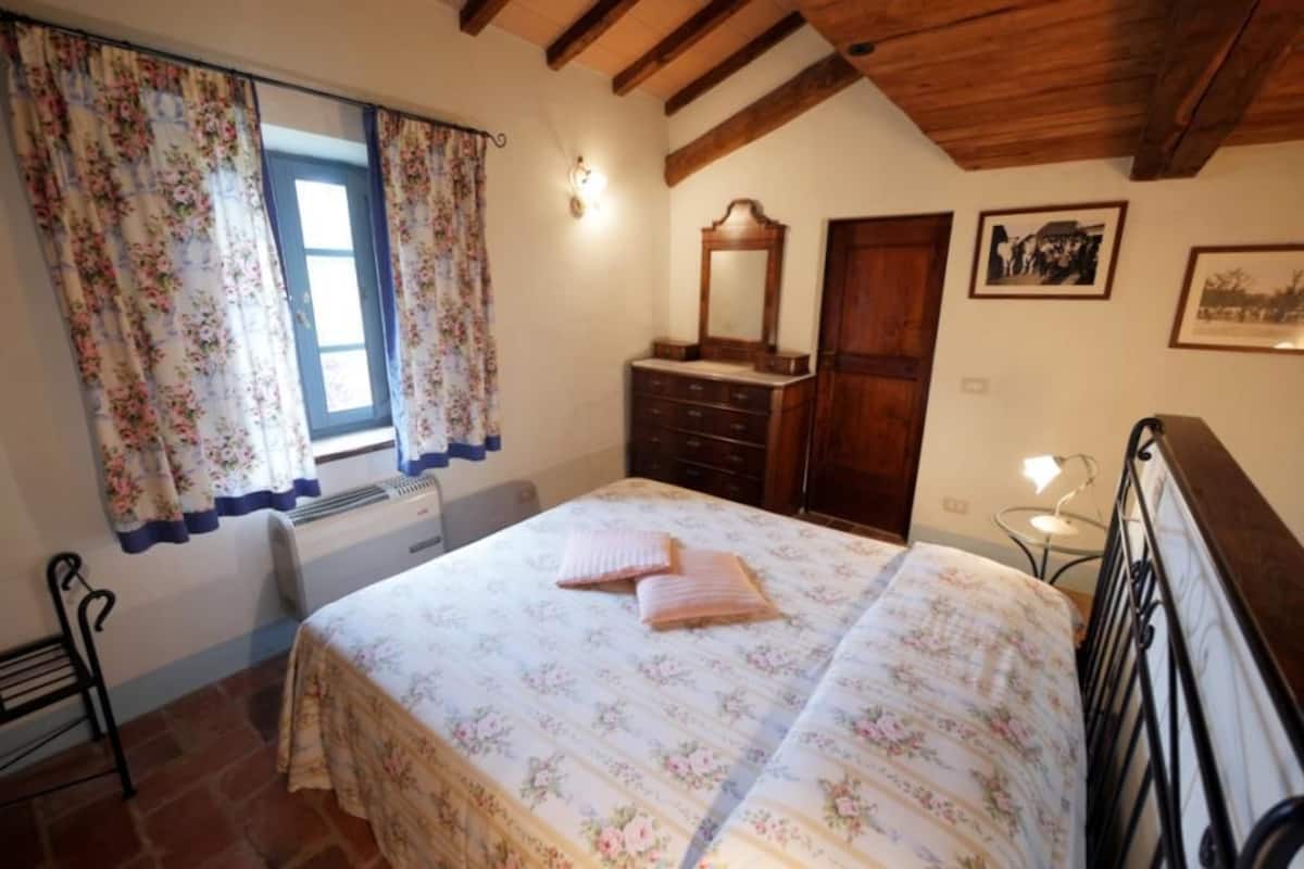 Apartment, 1 Bedroom, Kitchen | Premium bedding, in-room safe, free WiFi, bed sheets