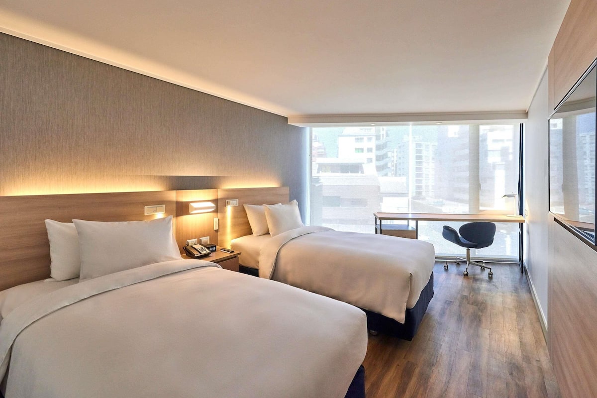 Minibar, in-room safe, desk, laptop workspace