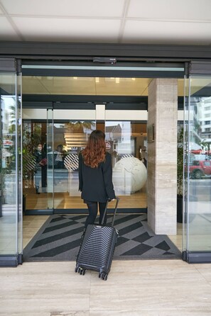 Exterior detail - Pullman Viña del Mar San Martín (Vina del Mar)