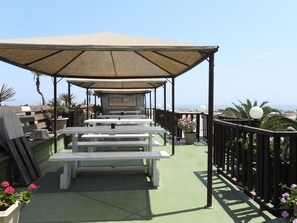 Sun deck