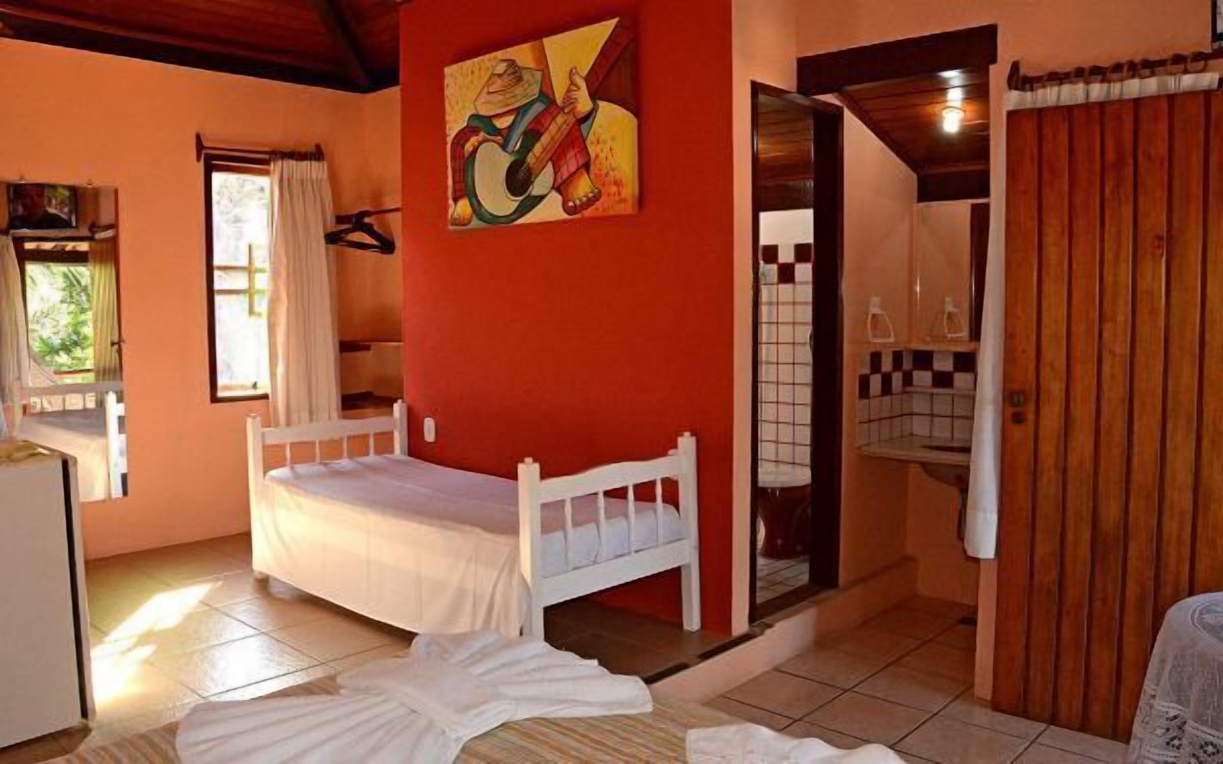 Minibar, wifi gratis, ropa de cama