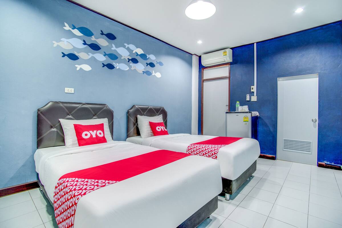 Superior Twin Room | Desk, soundproofing, WiFi (free), bed sheets