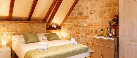Double Room, Private Bathroom (Attic) | In-room safe, desk, soundproofing, iron/ironing board