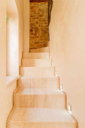 Interior - Stone House Luxury Rooms (Split)