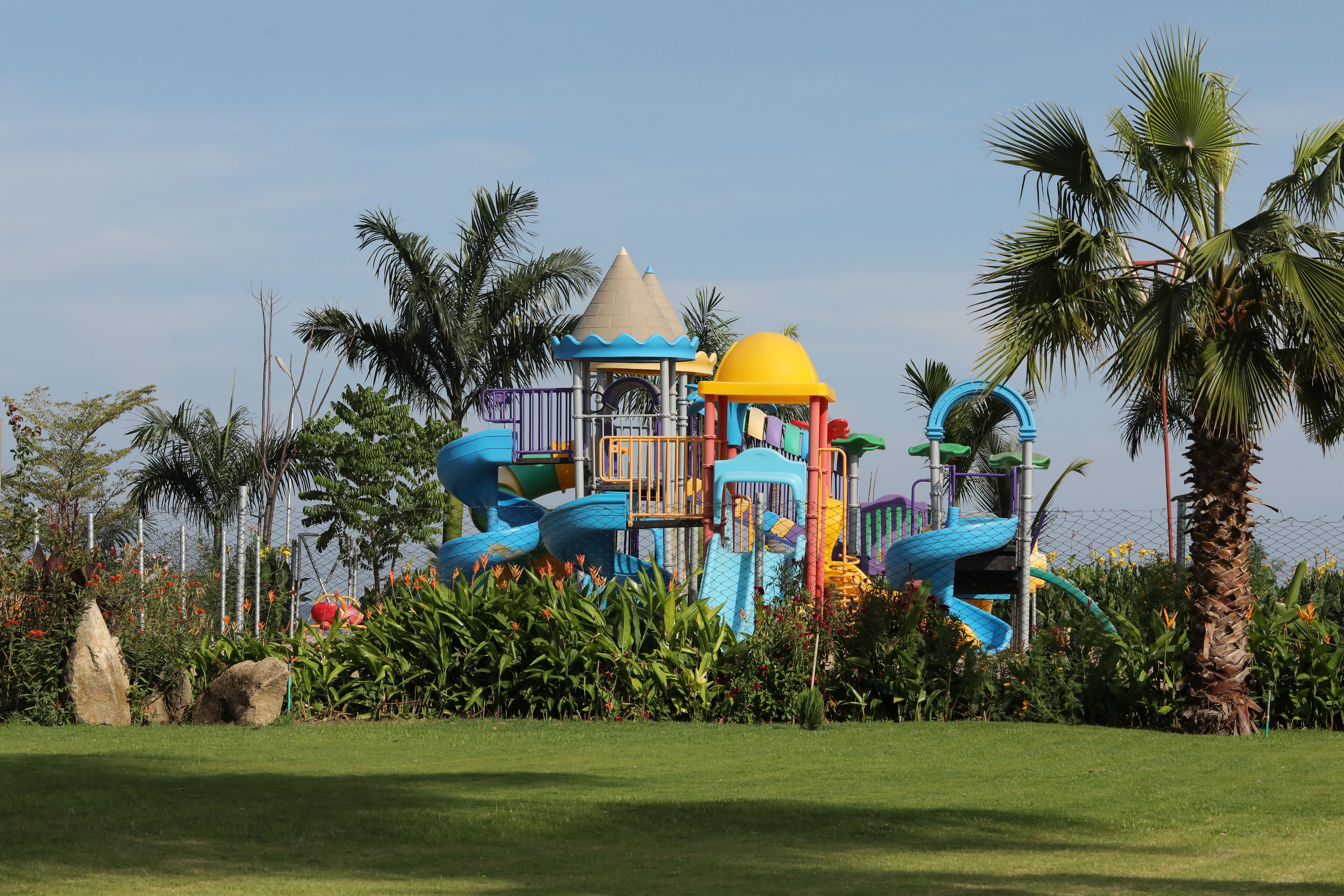 children’s play area – outdoor