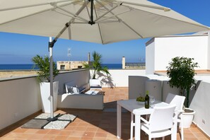 Terrace/patio - ZIBIBBO SUITES & ROOMS - Aparthotel in Centro Storico a Trapani (Trapani)