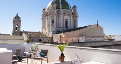 ZIBIBBO SUITES & ROOMS - Aparthotel in Centro Storico a Trapani