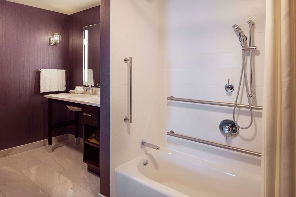 Bathroom | Free toiletries, hair dryer, towels, soap