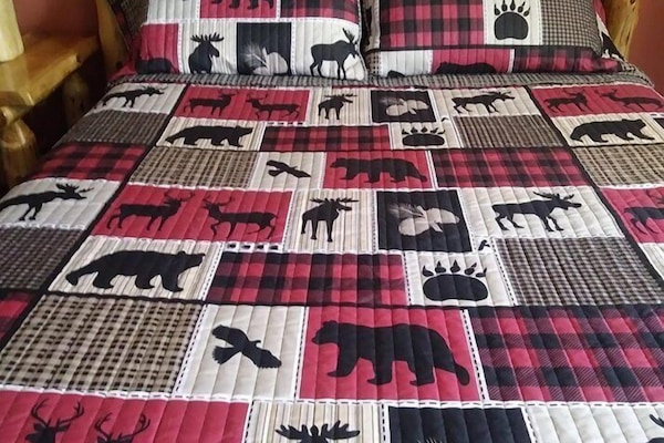 Blackout curtains, free WiFi, bed sheets